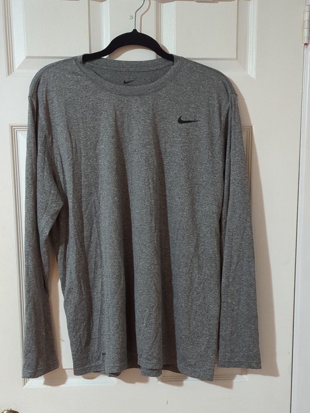 Men's NIKE DRI-FIT LING SLEEVE